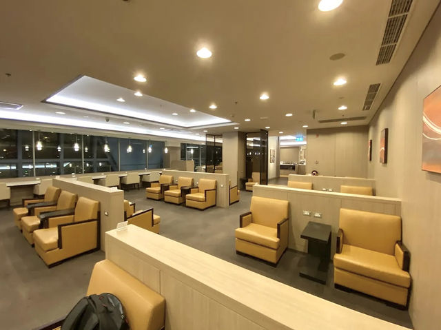 Japan Airlines Sakura Lounge สนามบินสุวรรณภูมิ