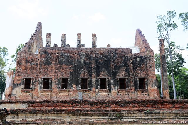 วัดโพธิ์ประทับช้าง พิจิตร