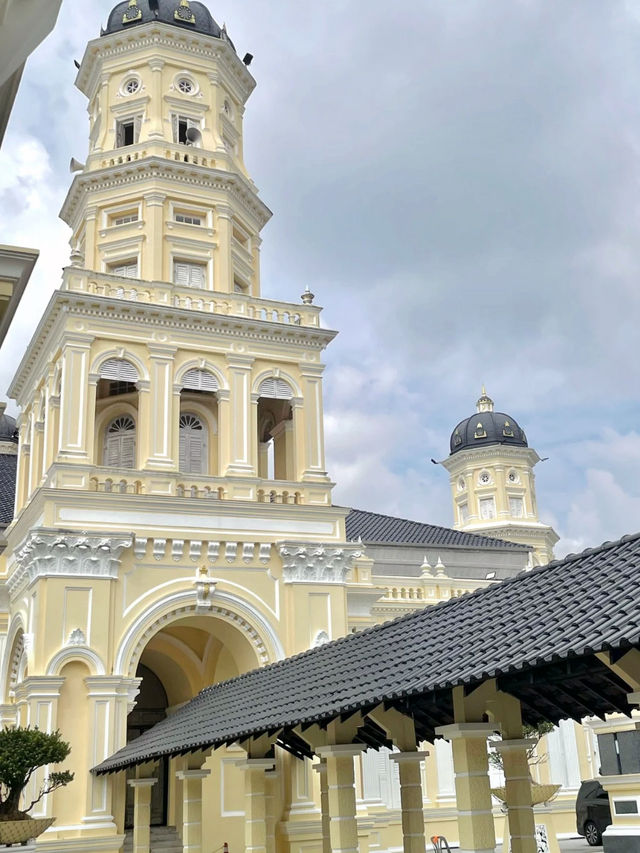 A Tranquil Visit to Sultan Abu Bakar Mosque, Johor Bahru