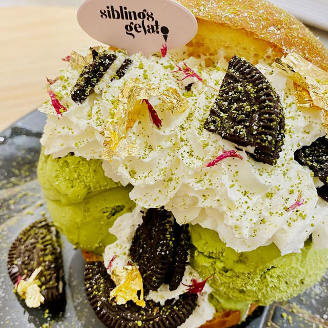 Sweet Bonds at Siblings Gelato