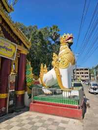 วัดชเวมินหวุ่น (Shwe Muay Wan) วัดคู่เมืองเมียวดี