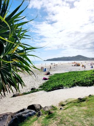 🇦🇺 Popular Beach in Byron Bay, Australia