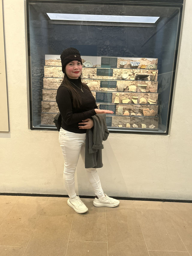 “Whispers of the Past: The Timeless Walls of Bahrain Fort”