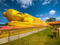🌊🏰 SONGKHLA WEEKEND ESCAPE: Where Lakeside Charm Meets Coastal Adventures!