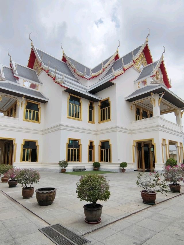 ขอพร แก้บน วัดโสธรวรารามวรวิหาร ฉะเชิงเทรา 