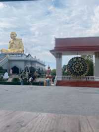 ไหว้พระขอพร หลวงปู่ทิม วัดละหารไร่ ระยอง