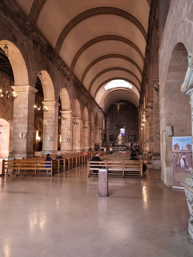 해외여행 칠레 산티아고의 작고 아름다운 교회 Santo Domingo Church