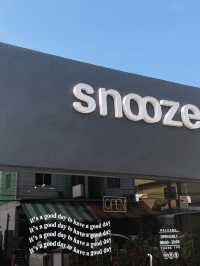 Snooze Cafe ท่าข้ามสุราษฎร์