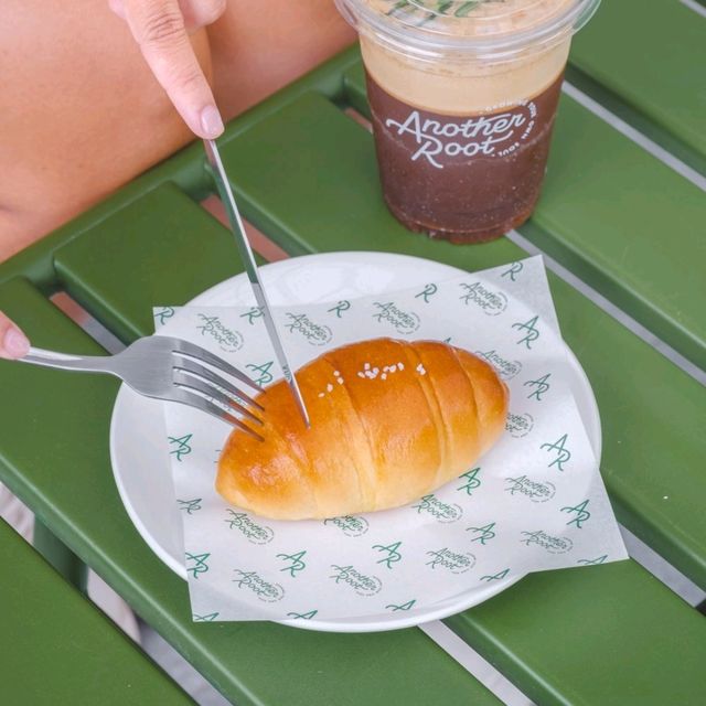 "Anotherroot.cafe" คาเฟ่สไตล์เก๋งานอาร์ตสวย