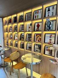 คาเฟ่ Pinch Society  ☕️