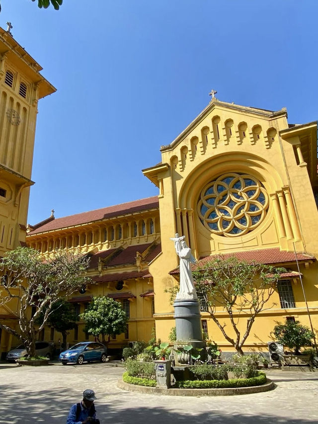 A Gentle Walk Through Hanoi – Lakes, Landmarks & Hidden Corners