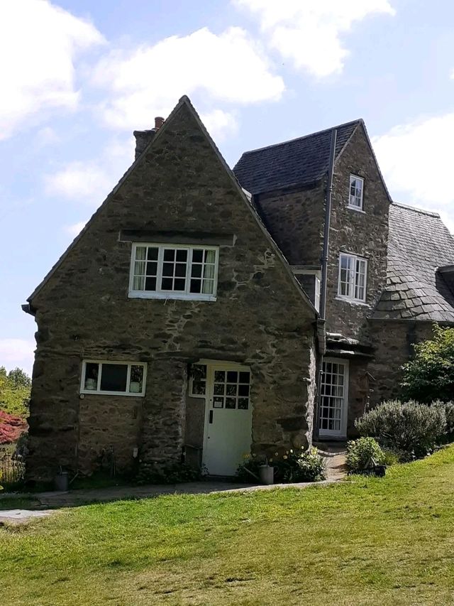 Stoneywell: A Storybook Escape in the Leicestershire Hills