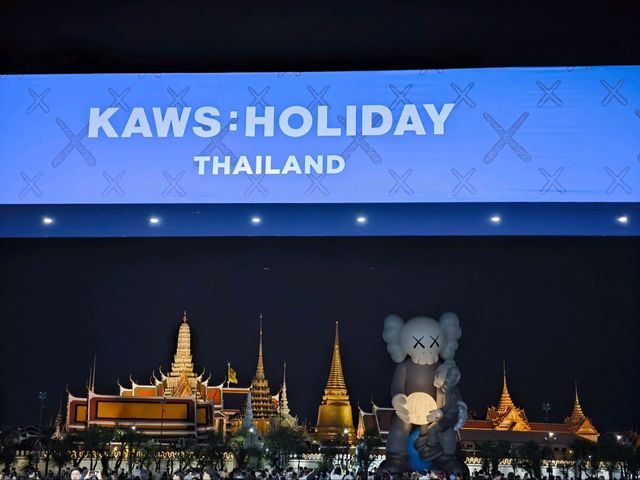 KAWS: Holiday 