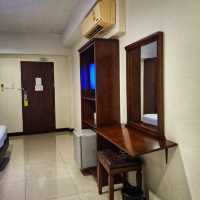 โรงแรมราคาหลักร้อย ห้องพักดี ๆ ต้องวี รีโซเทล