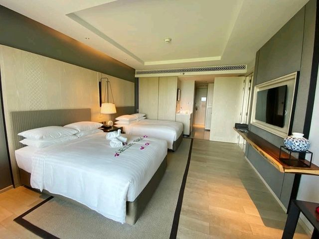 Marriott Huahin & Big Fish Restaurant *