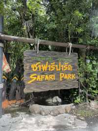 Wildlife experience in Safari World Bangkok