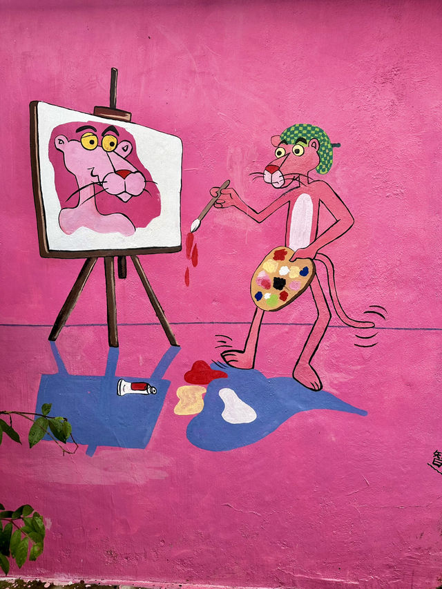 Where Nostalgia Lives on Walls: Kelapa Sawit’s Artistic Treasure