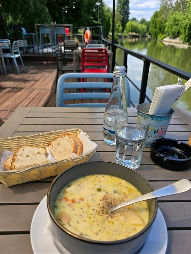 Zaza Resto Pub