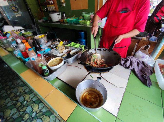 ร้านอาหารLocalอยุธยา ร้านเก่าแก่เปิดมากว่า 40 ปี