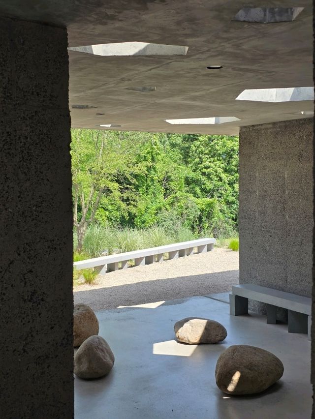 고요함이 지어진 공간 Concretewall