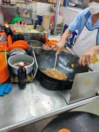 Muar's Must-Eat:Smoky Otak-Otak Char Kway Teow!