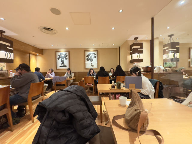 🥢 Golden Crunch & Warm Service: Tonkatsu Wako Never Misses 🐷