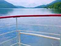 พาล่องเรือชมทะเลสาบวันฝนตก  @ Lake District