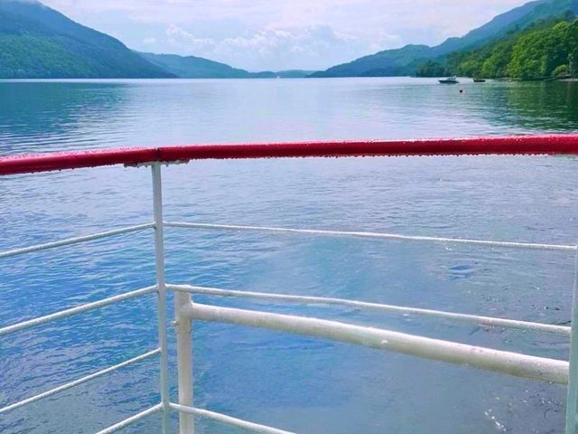 พาล่องเรือชมทะเลสาบวันฝนตก  @ Lake District