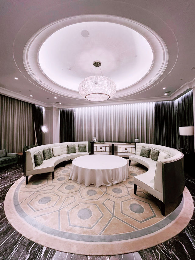 St. Regis Kuala Lumpur: A Pinnacle of Opulence and Elegance