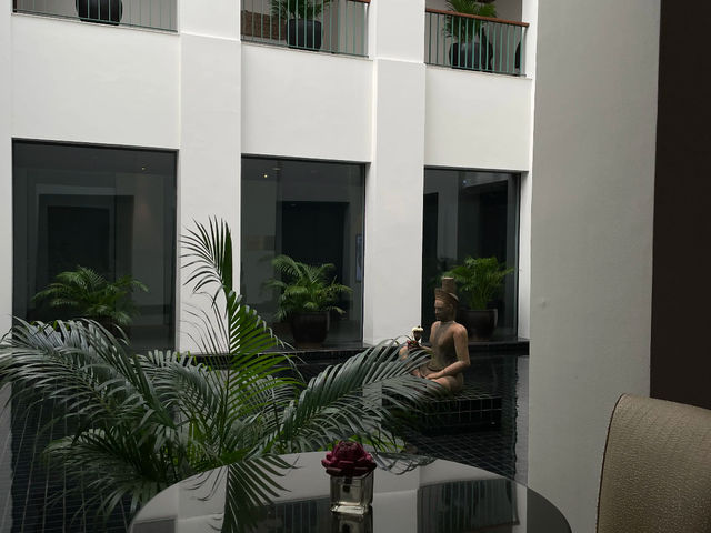 🏨🇹🇭 Sukhothai Hotel Bangkok: An Honest Review – Old-World Charm with Room for Warmth