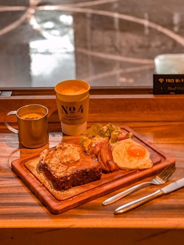 No.4 Bread & Pizzaa Tokyo