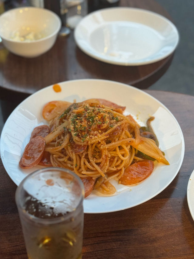 💞😍문래동 요트 안 짙은 우드톤 카페 바 마리니에르