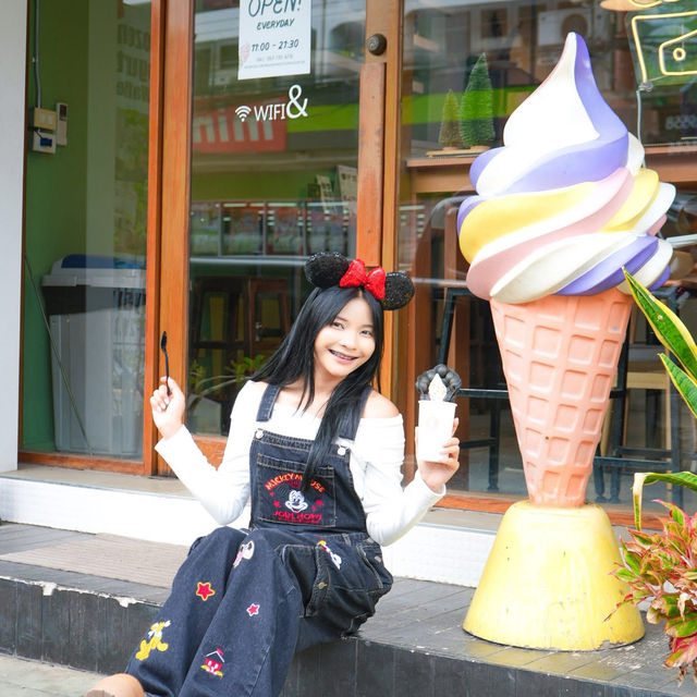 คาเฟ่บุรีรัมย์ ไอศครีมโยเกิร์ตโฮมเมด
