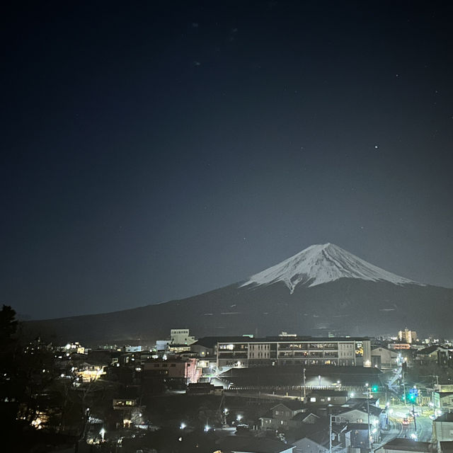 🏞️「鏡湖奇蹟！一睹逆富士壯景：富士河口湖的震撼登場」