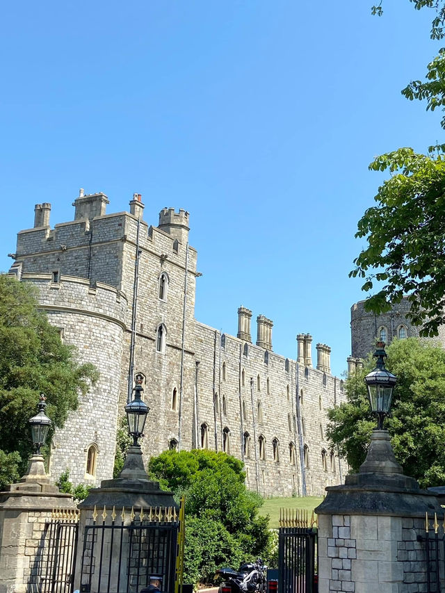 900年以上の歴史が息づく、イギリスの象徴的な城⛪ #WindsorCastle #歴史探訪