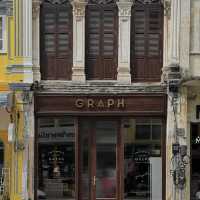  GRAPH Café – เมืองเก่าภูเก็ต
