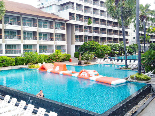 โรงแรมดี หรูหรา ริมหาด  ในราคาเบาๆๆ