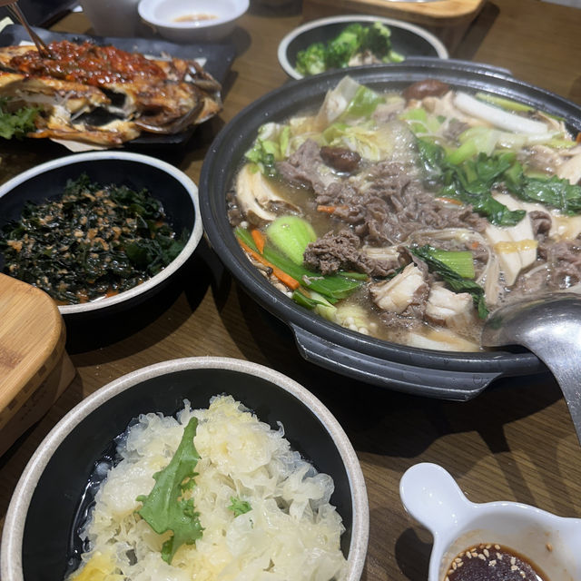 부산 커넥트 현대에 전복솥밥이랑 불고기전골맛집 “어보”