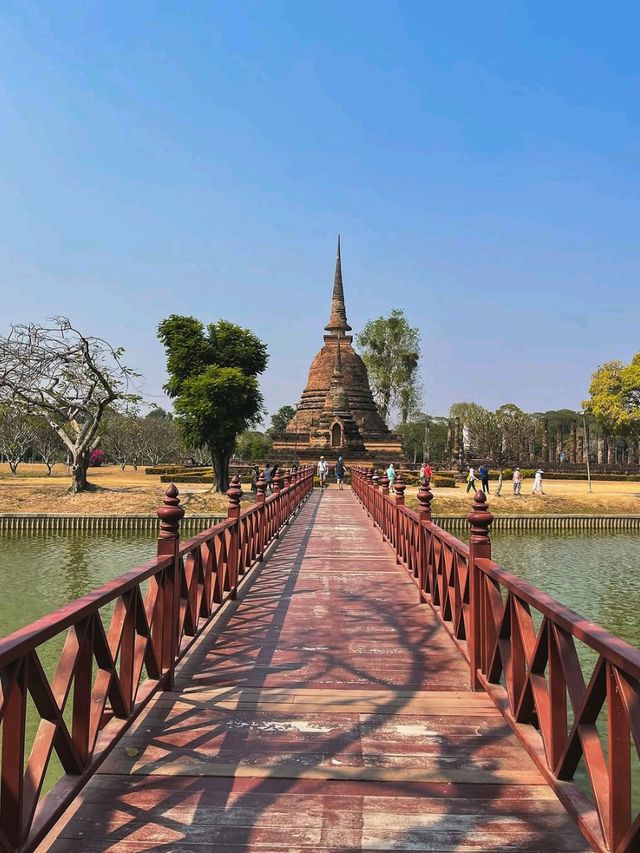 Temples, Ruins & History Walks, Phitsanulok & Sukhothai