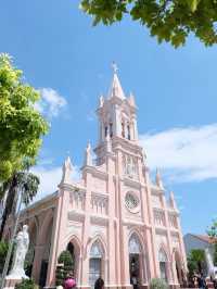 โบสถ์สีชมพู Da Nang Cathedral ดานัง🩷