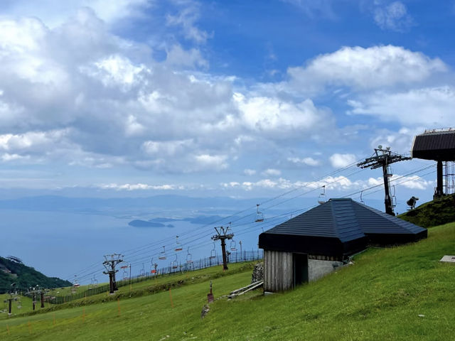 Biwako Valley: A Relaxing Day Trip from Kyoto! ⛰️🌳