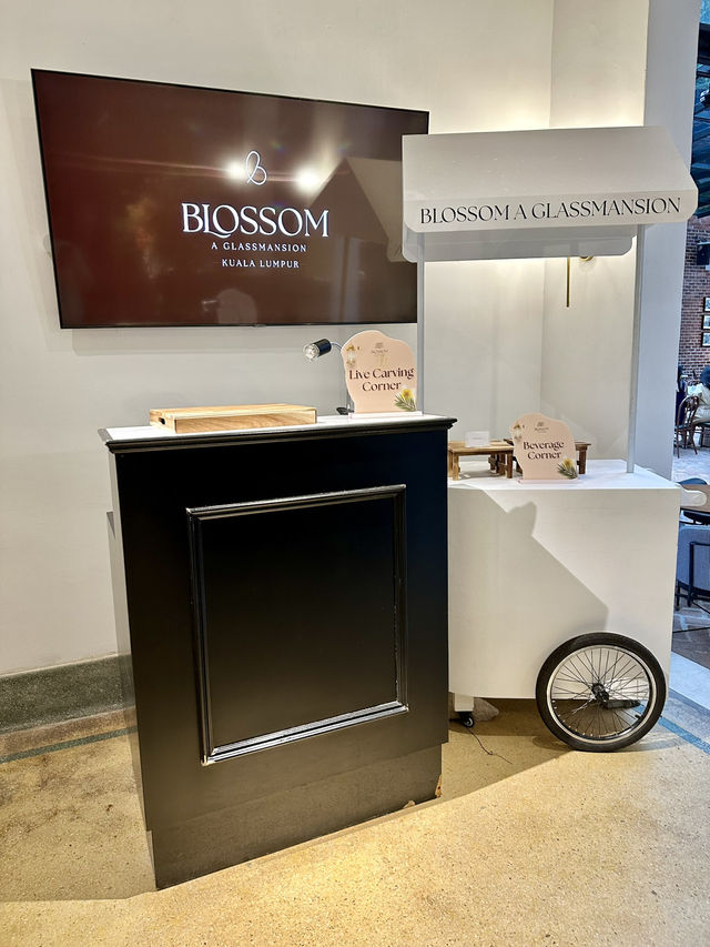 Dinner in a Daydream: Inside Blossom A Glassmansion