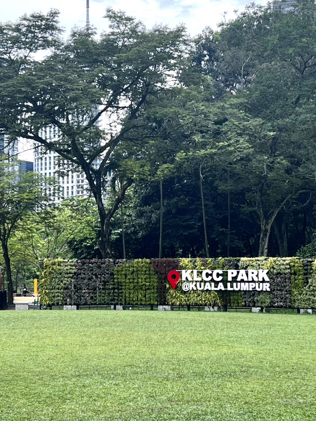Where Skyscrapers Meet Serenity – Discover KLCC Park