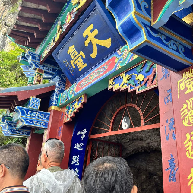 ⛰️✨ Dragon Gate at Western Hills (龙门, Longmen) – Kunming’s Cliffside Wonder!