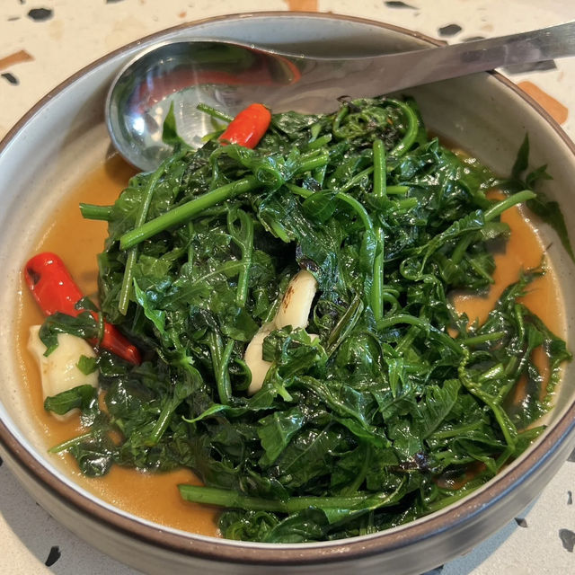 Bright Borderside Chill – My Visit to HoCo Cafe & Eatery, Sadao