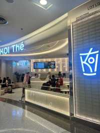 🧋 Silken Sips & Bursting Pearls — Golden Bubble Milk Tea at The Koi