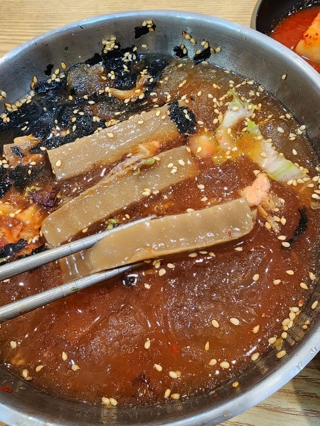 【ソウル🇰🇷新村】24時間営業！どんぐりこんにゃく冷製スープ