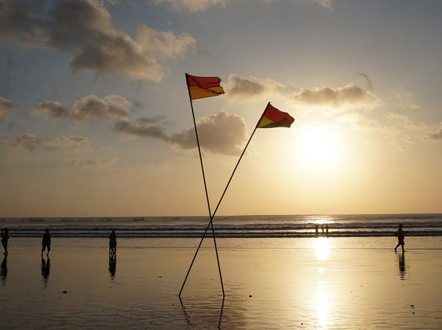 Sunset Whispers at Kuta Beach – Where Hearts Slow Down Together 