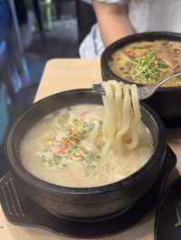 人氣排隊店❣️和風石鍋湯手打烏冬🍲