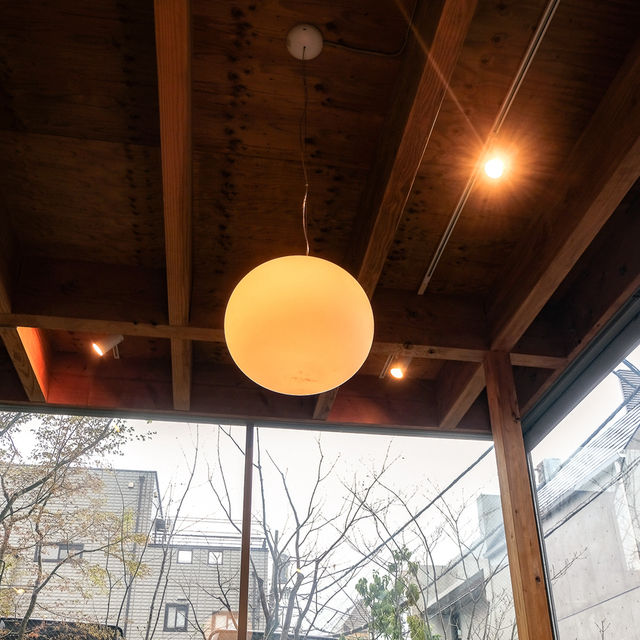 Higuma Doughnuts คาเฟ่น่านั่งย่านโอโมเตะซานโดะ